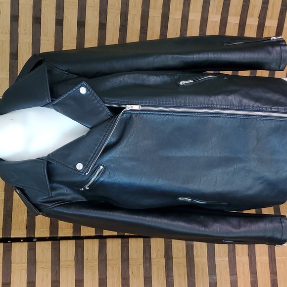 NWT!! $120 msrp Lane Bryant faux leather moto jacket - Picture 1 of 16